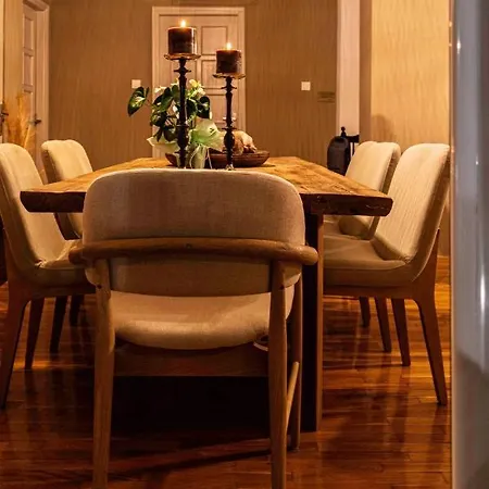 Pepromeno Luxury Apartment In The City Center Kalamata Exterior foto
