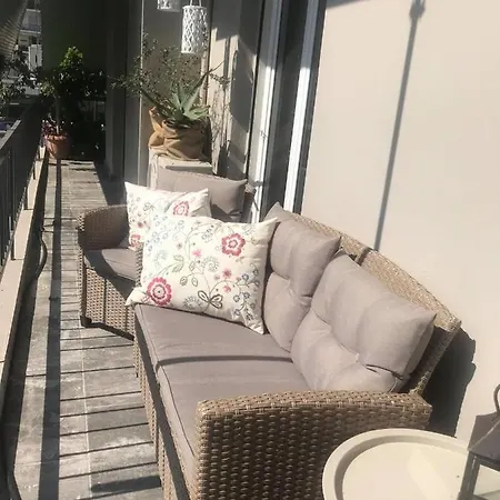 Pepromeno Luxury Apartment In The City Center Kalamata Exterior foto