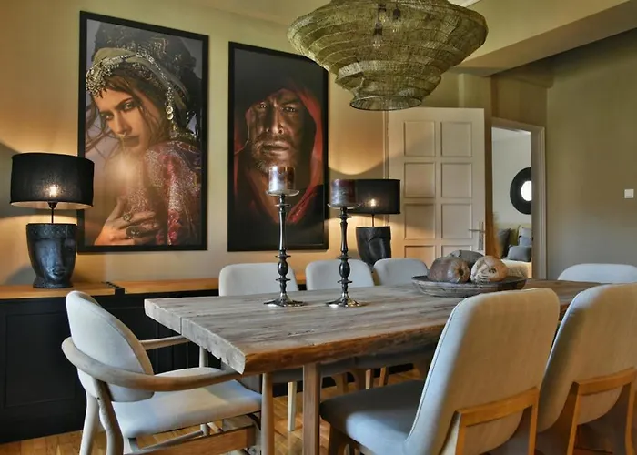 Pepromeno Luxury Apartment In The City Center