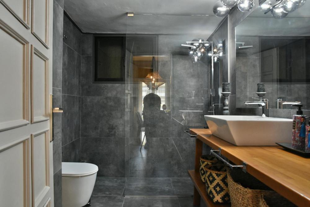 Pepromeno Luxury In The Center Apartment